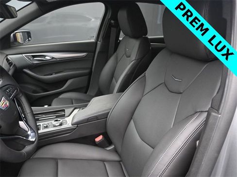 Used 2025 Cadillac CT5 Premium Luxury image 8