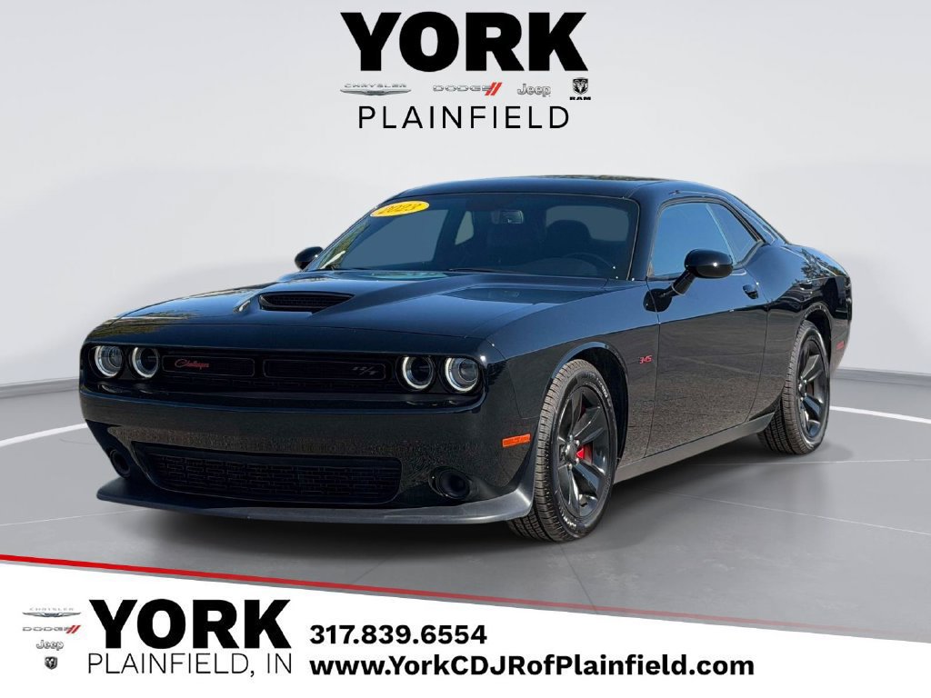 Used 2023 Dodge Challenger R/T w/ Blacktop Package RWD image 1