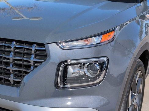 New 2026 Hyundai Venue SEL FWD image 11