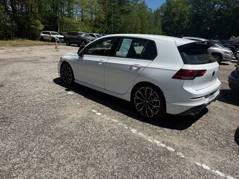 Used 2025 Volkswagen Golf w/ Euro Style Package AWD/4WD image 12