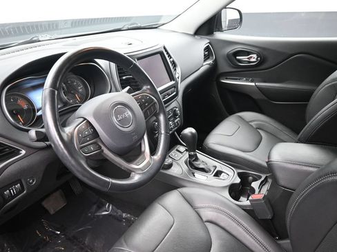 Used 2021 Jeep Cherokee Latitude Lux w/ Comfort/Convenience Group AWD/4WD image 23