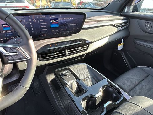 New 2026 Buick Enclave Sport Touring w/ Power Package image 21