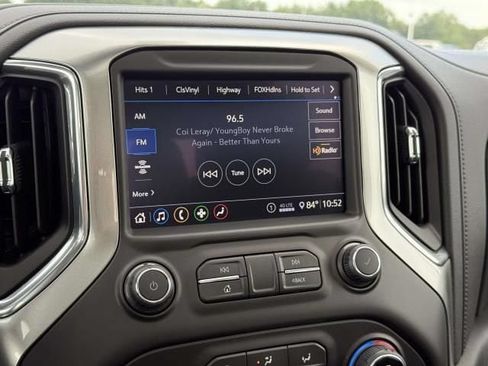 Used 2020 Chevrolet Silverado 1500 LT Trail Boss AWD/4WD image 28