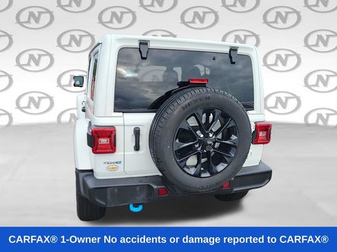 Used 2024 Jeep Wrangler Unlimited Sahara AWD/4WD image 17