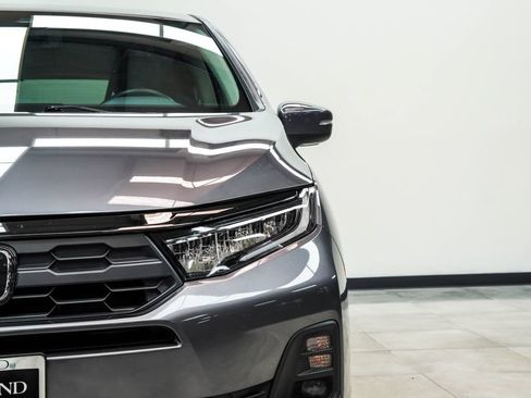 Used 2025 Honda Odyssey EX-L image 4