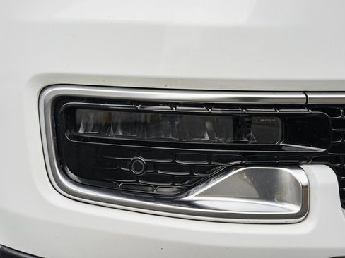 Used 2022 Jeep Wagoneer Series III w/ Premium Group I image 17