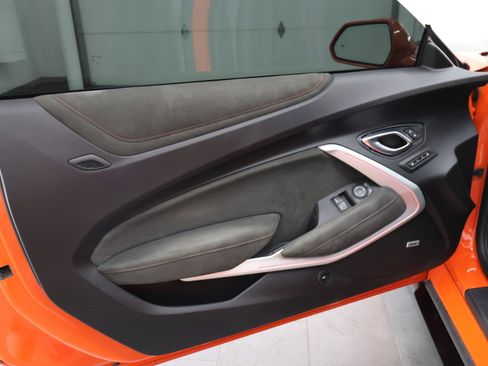 Used 2021 Chevrolet Camaro ZL1 RWD image 33