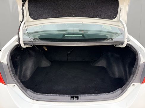 Used 2019 Toyota Corolla L FWD image 13