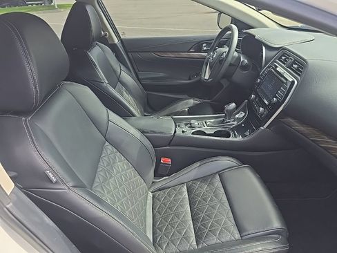 Used 2018 Nissan Maxima Platinum FWD image 13
