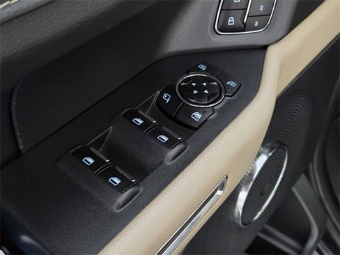 Used 2024 Ford Expedition Max XLT image 20