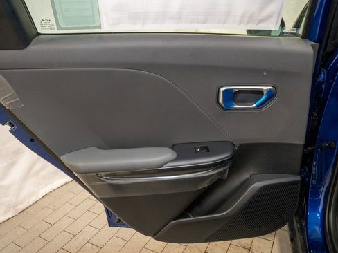 New 2025 Kia K4 LXS image 9