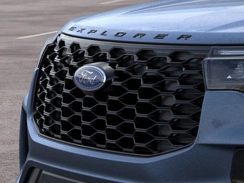 New 2026 Ford Explorer ST-Line w/ ST-Line Street Pack AWD/4WD image 18