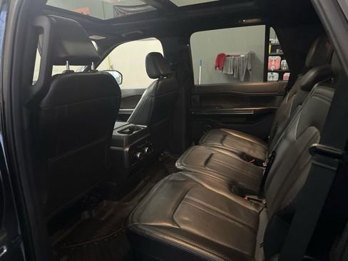 Used 2021 Ford Expedition Limited image 18