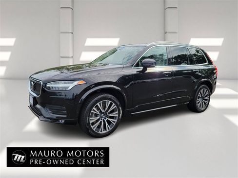 Used 2022 Volvo XC90 T5 Momentum w/ Climate Package image 7