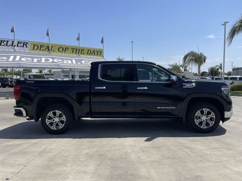 Used 2024 GMC Sierra 1500 SLT AWD/4WD image 9