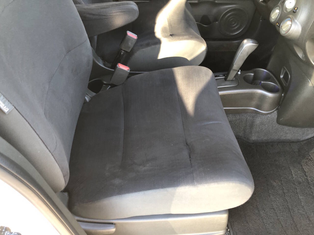 Used 2010 Nissan Cube 1.8 S w/ Interior Designer Pkg FWD image 6