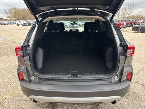 Used 2023 Ford Escape Active w/ Tech Pack #1 AWD/4WD image 21