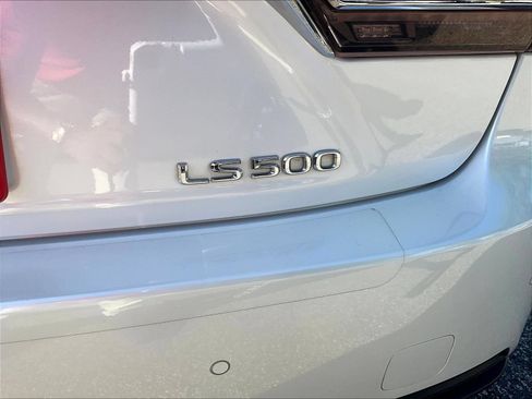 Used 2020 Lexus LS 500 w/ Accessory Package (Z2) RWD image 20