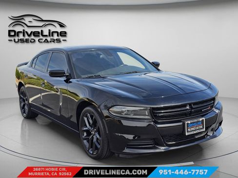 Used 2022 Dodge Charger SXT w/ Blacktop Package image 7
