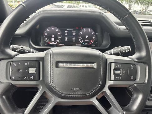 Used 2023 Land Rover Defender 90 X-Dynamic SE AWD/4WD image 27