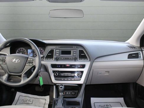 Used 2015 Hyundai Sonata SE image 19