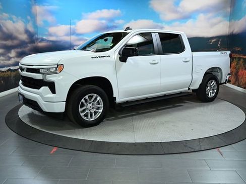 Used 2023 Chevrolet Silverado 1500 RST w/ Convenience Package II image 4