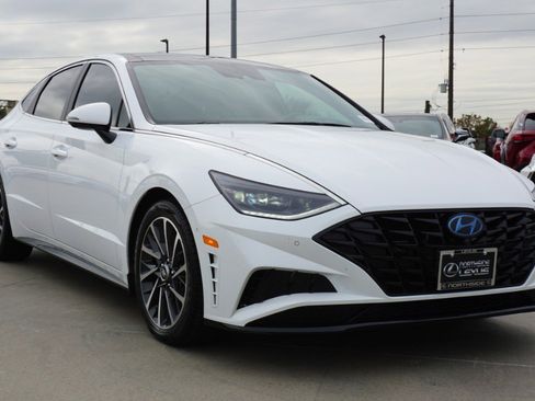 Used 2020 Hyundai Sonata Limited image 3