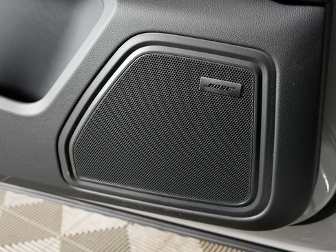 New 2026 Porsche Macan image 15