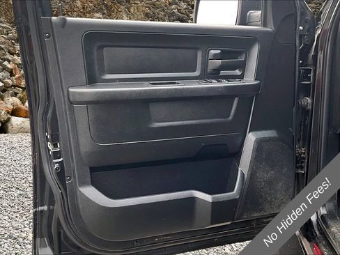 Used 2018 RAM 1500 Express w/ Express Value Package AWD/4WD image 18