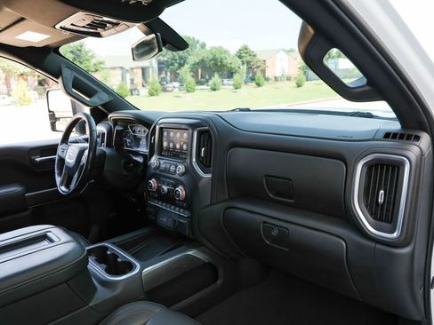 Used 2020 GMC Sierra 1500 AT4 w/ AT4 Premium Package AWD/4WD image 21