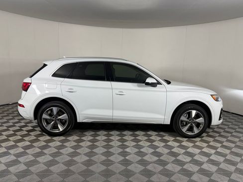 Used 2023 Audi Q5 2.0T Premium Plus w/ Premium Plus Package AWD/4WD image 5