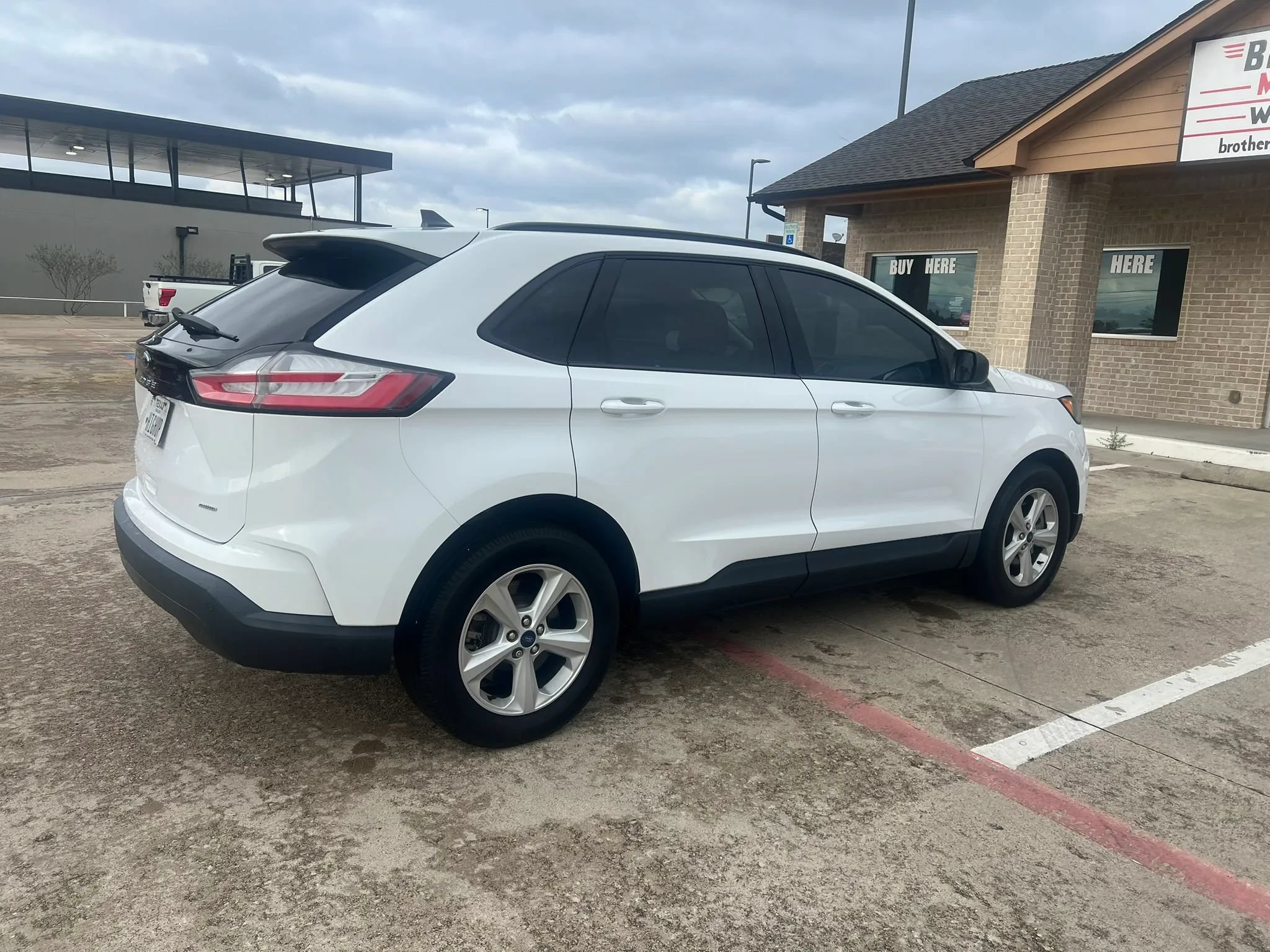 Used 2022 Ford Edge SE AWD/4WD image 5
