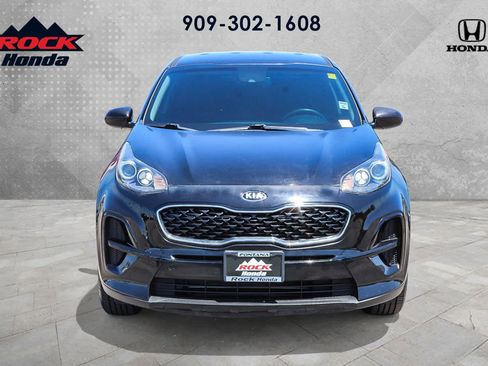 Used 2020 Kia Sportage LX FWD image 2