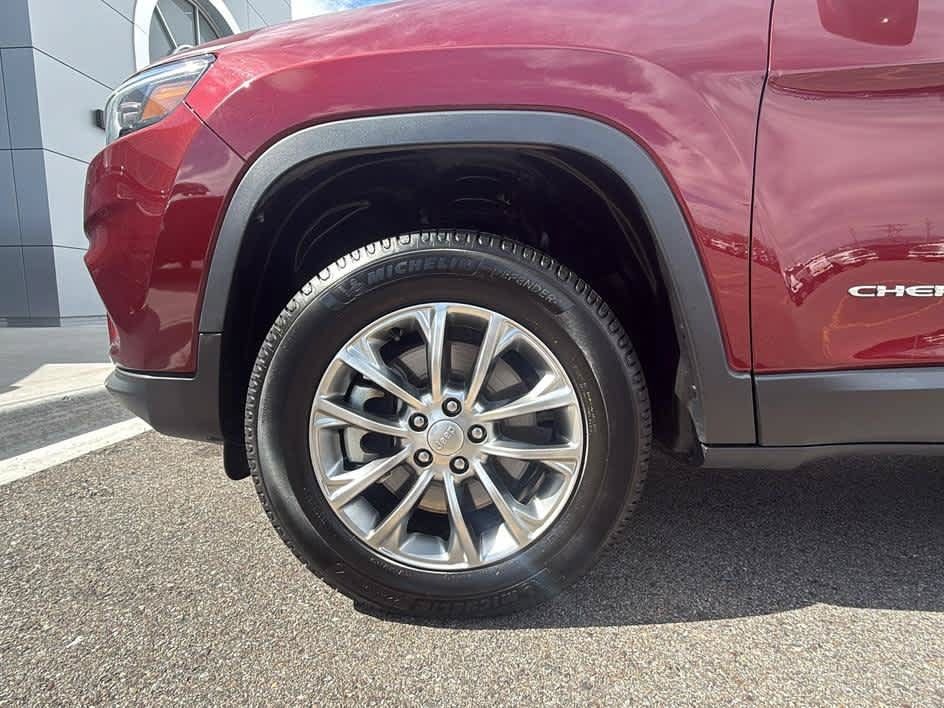 Used 2021 Jeep Cherokee Latitude Lux w/ Comfort/Convenience Group AWD/4WD image 15