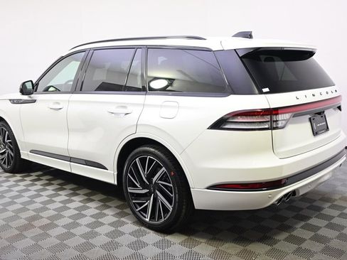 New 2026 Lincoln Aviator Black Label AWD/4WD image 3