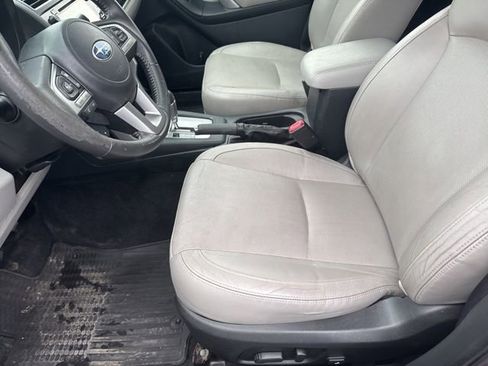 Used 2017 Subaru Forester 2.5i Limited image 17