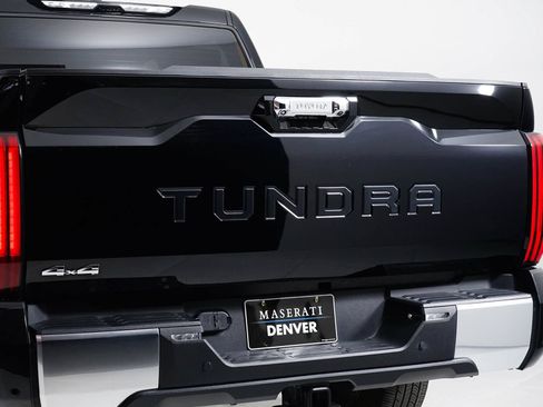 Used 2025 Toyota Tundra Limited AWD/4WD image 18
