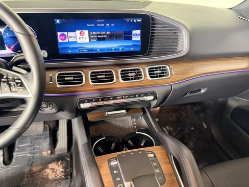Used 2025 Mercedes-Benz GLE 350 4MATIC image 2
