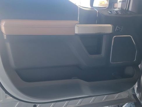 Used 2022 Ford F250 Lariat w/ Lariat Ultimate Package image 10