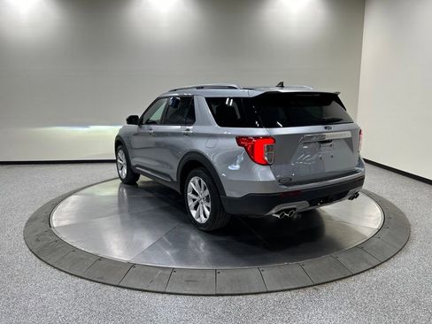 Used 2023 Ford Explorer Platinum w/ Technology Package AWD/4WD image 8