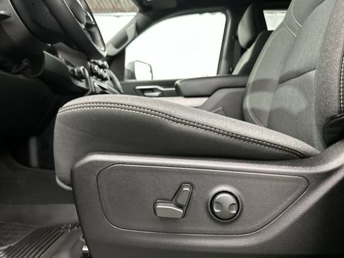 Used 2022 RAM 1500 Big Horn AWD/4WD image 17