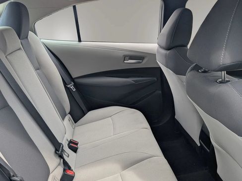 Used 2021 Toyota Corolla LE FWD image 19