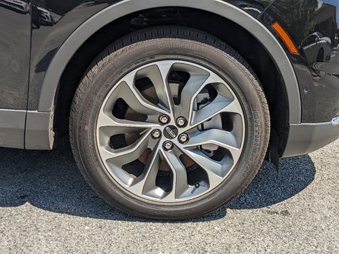 Certified 2023 Lincoln Nautilus Reserve w/ Equipment Group 201A image 13