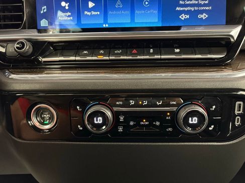 Used 2023 Chevrolet Silverado 1500 LT image 25