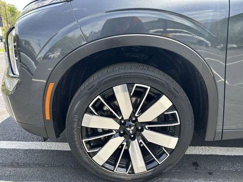 Used 2025 Mitsubishi Outlander SE AWD/4WD image 20