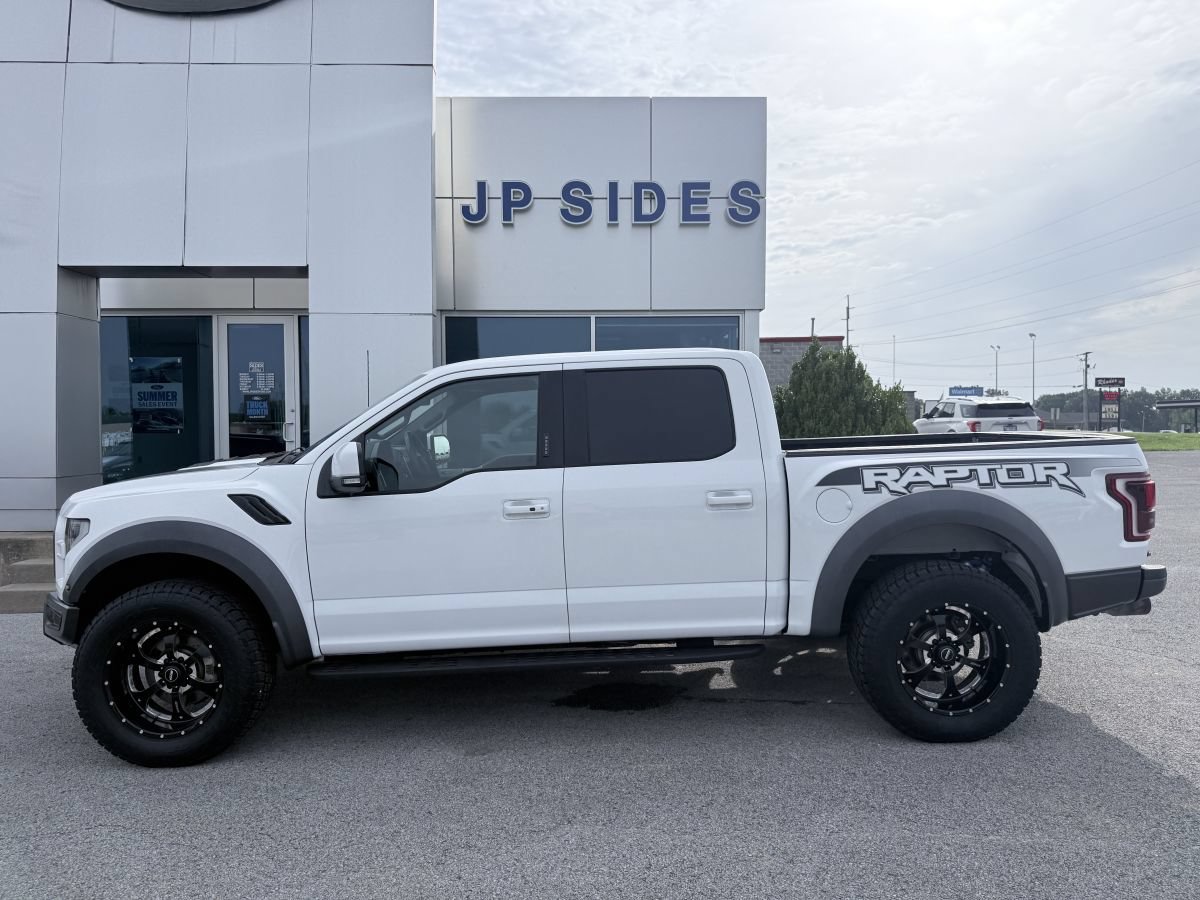 Used 2018 Ford F150 Raptor w/ Equipment Group 802A Luxury AWD/4WD image 4