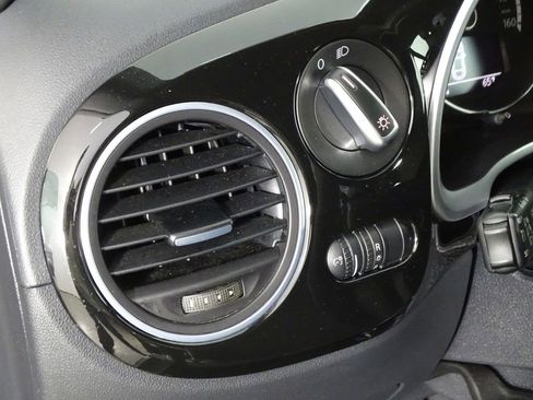 Used 2014 Volkswagen Beetle 2.5 image 16