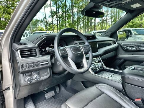Certified 2024 GMC Yukon Denali AWD/4WD image 10