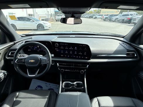 Used 2026 Chevrolet Traverse LT FWD image 20