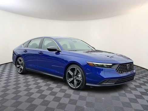 Used 2023 Honda Accord Sport image 1